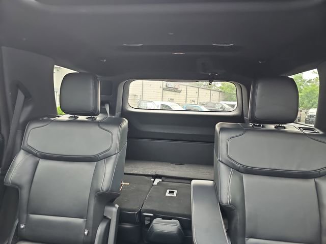 Used 2025 Ford Expedition Platinum w/ Stealth Performance Package AWD/4WD image 27