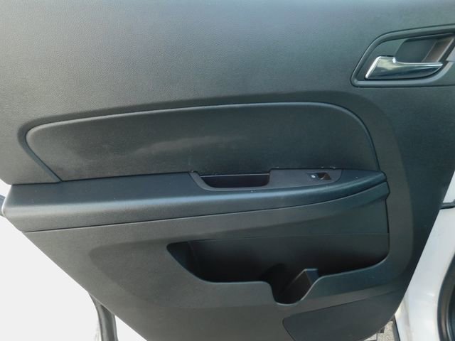Used 2016 Chevrolet Equinox LS image 18