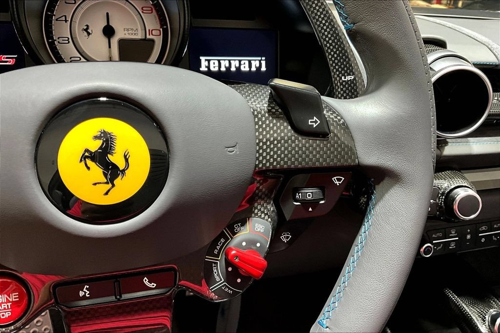 Used 2023 Ferrari 812 GTS RWD image 12