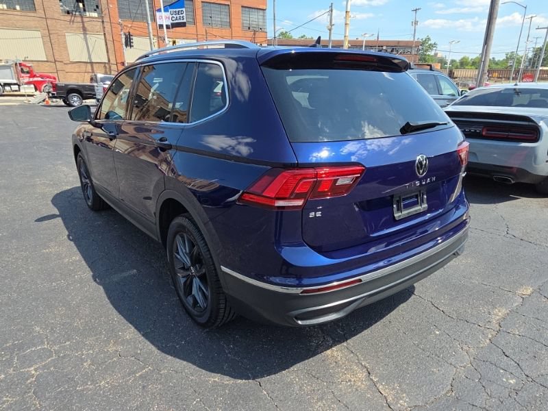 Used 2022 Volkswagen Tiguan SE w/ Panoramic Sunroof Package AWD/4WD image 5