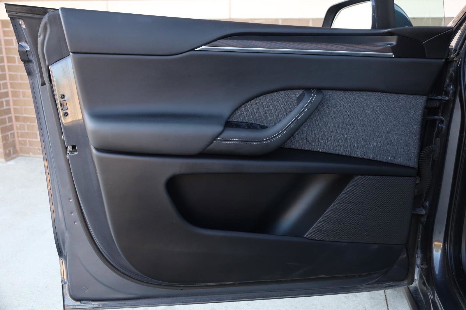 Used 2023 Tesla Model X AWD/4WD image 14