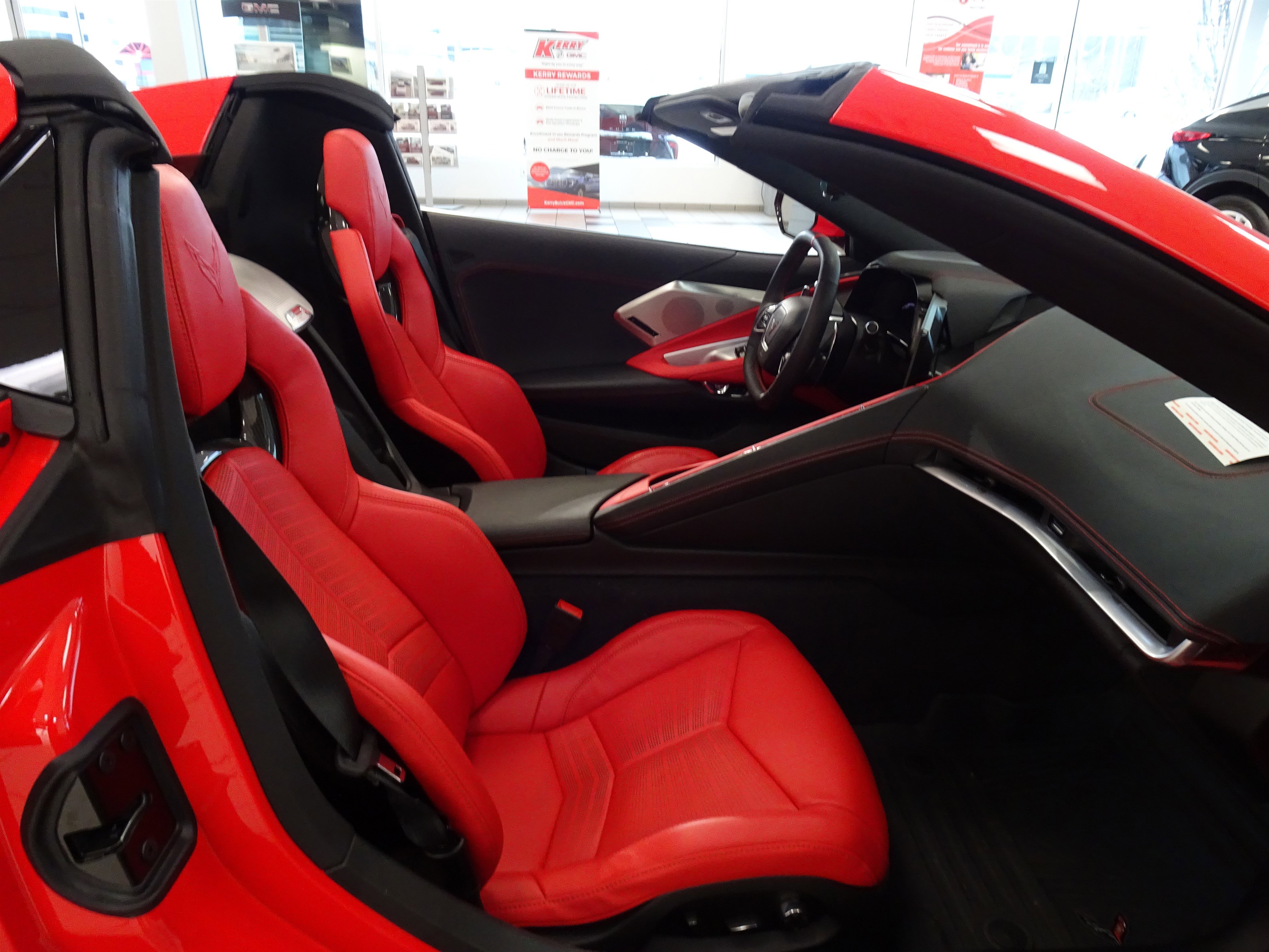 Used 2024 Chevrolet Corvette Stingray Preferred Conv image 28