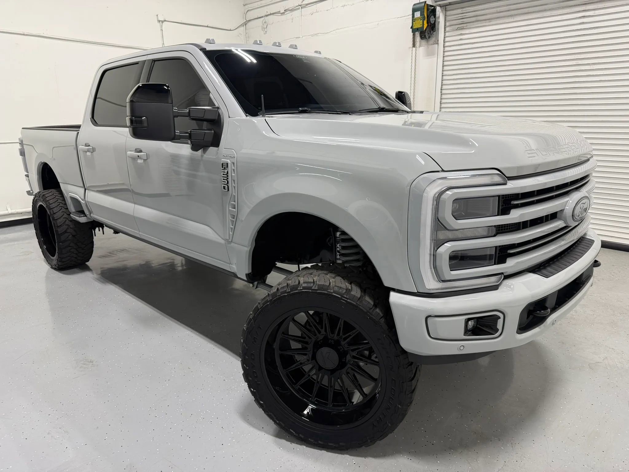 Used 2025 Ford F250 Platinum image 34
