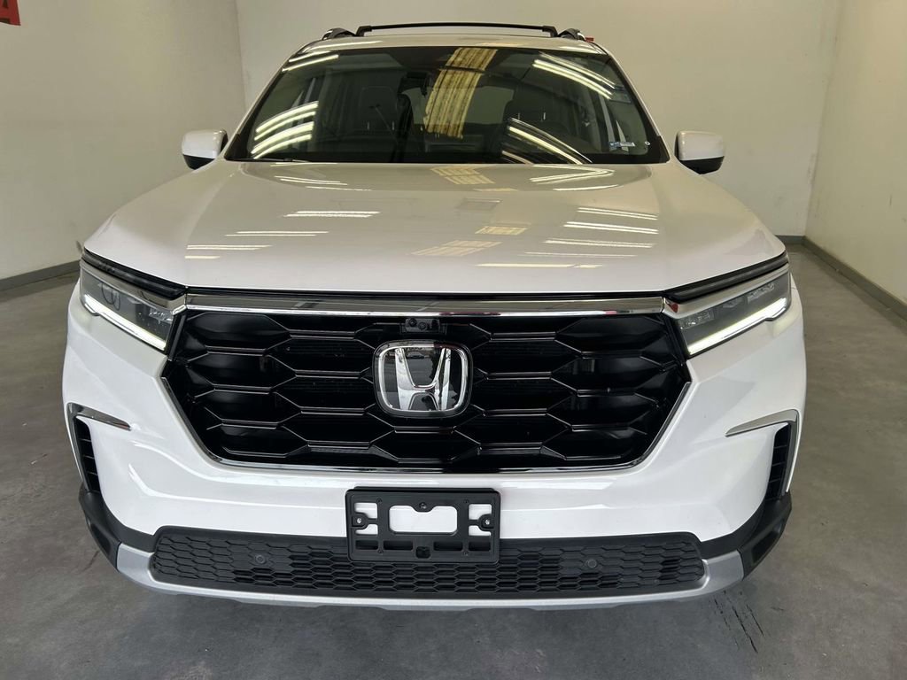 Used 2023 Honda Pilot Elite image 8