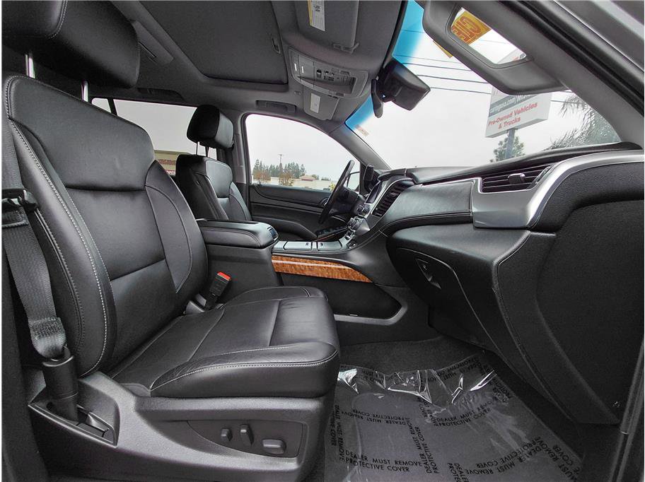 Used 2018 Chevrolet Suburban Premier image 16