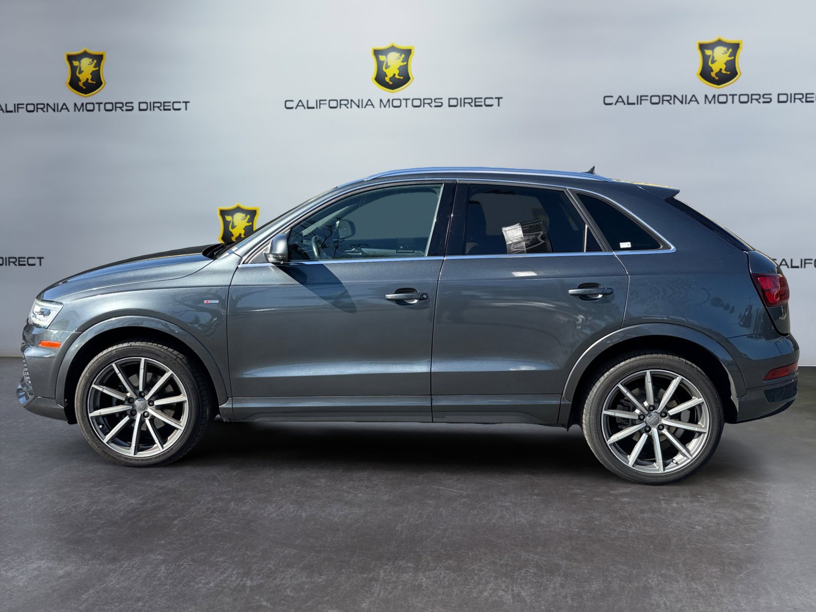 Used 2018 Audi Q3 2.0T Premium Plus w/ Premium Plus Package image 2