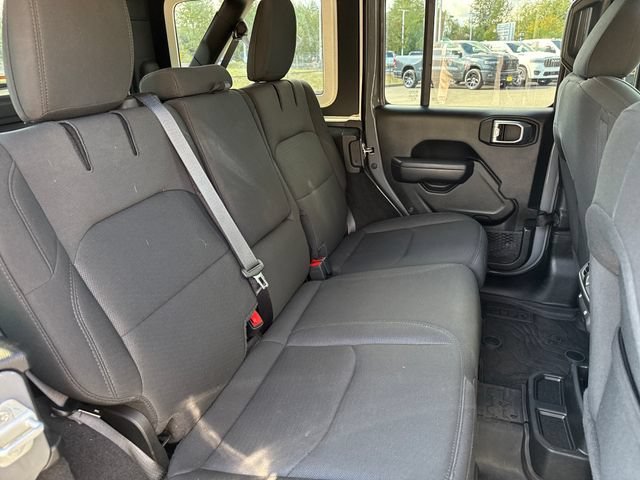 Used 2023 Jeep Wrangler Unlimited w/ Cold Weather Group AWD/4WD image 19