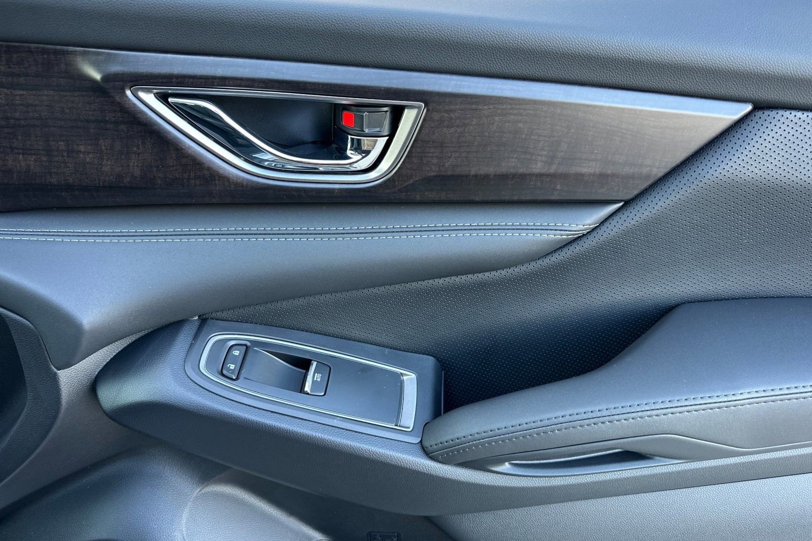 New 2026 Subaru Ascent Touring image 21