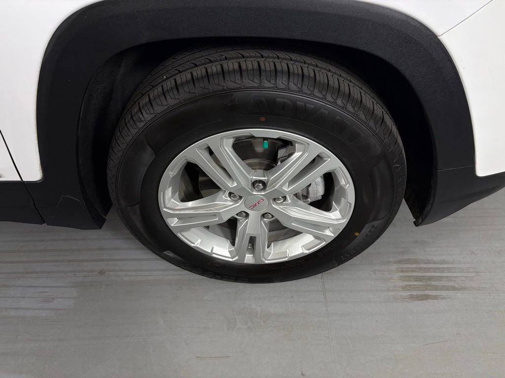 Used 2024 GMC Terrain SLE FWD image 10