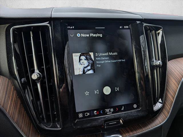 Used 2022 Volvo XC60 B5 Momentum w/ Advanced Package image 10