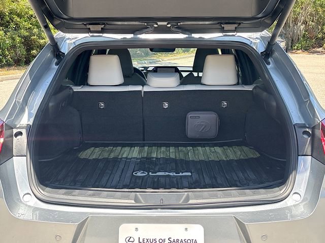 Used 2023 Lexus UX 250h FWD w/ Accessory Package (Z2) image 12