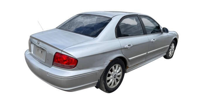 Used 2003 Hyundai Sonata GLS FWD image 5