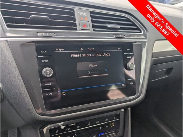 Used 2024 Volkswagen Tiguan SE image 21