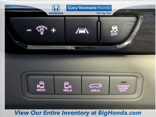 Used 2023 Kia Carnival SX Prestige FWD image 27