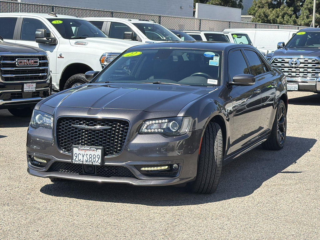 Used 2022 Chrysler 300 Touring L w/ Safetytec Plus Group RWD image 3