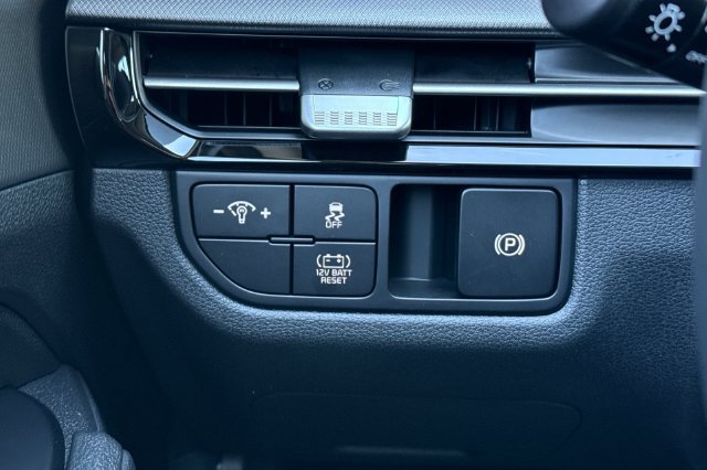 New 2027 Kia Sportage LX FWD image 31