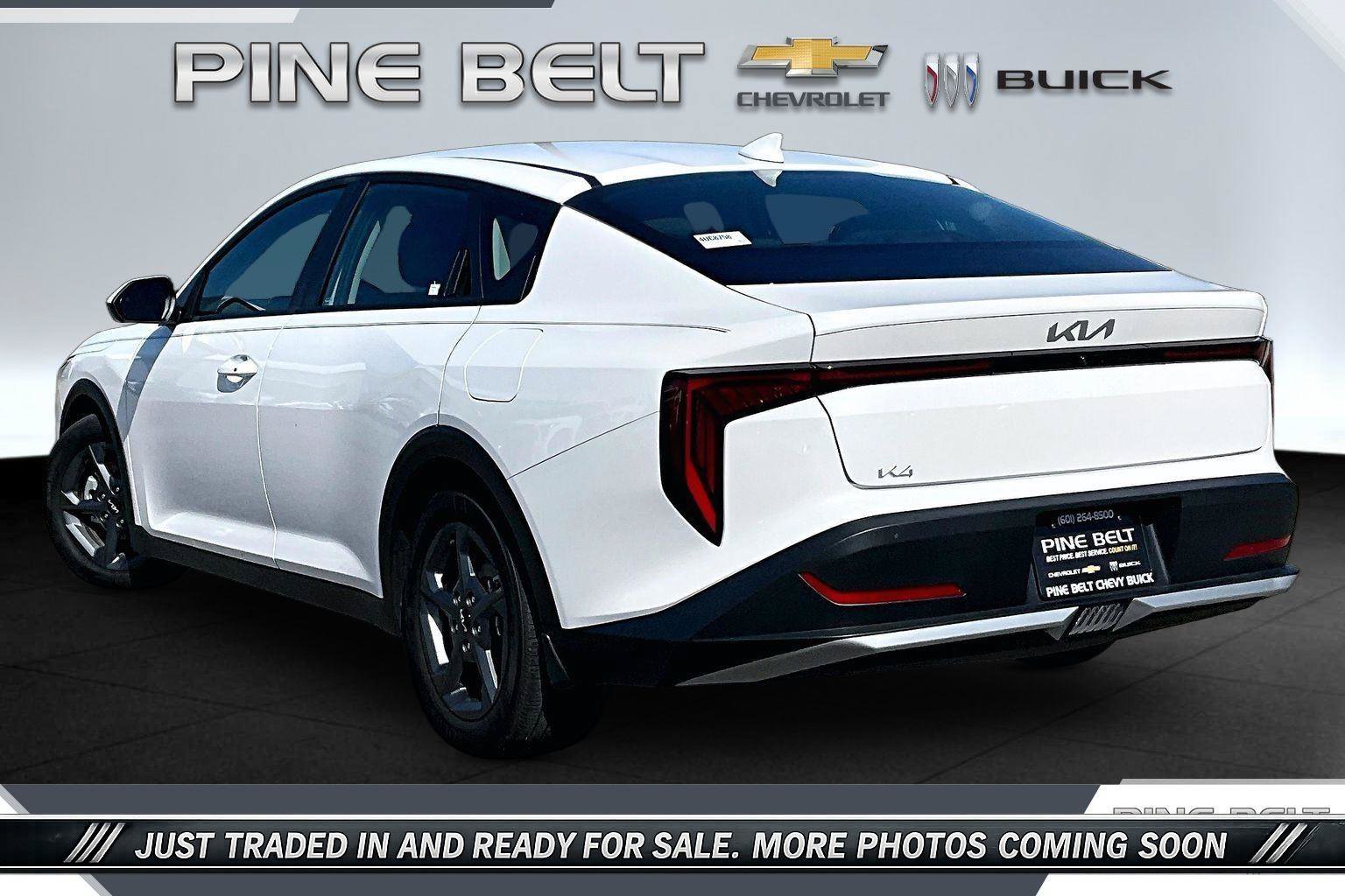 Used 2025 Kia K4 FWD image 2