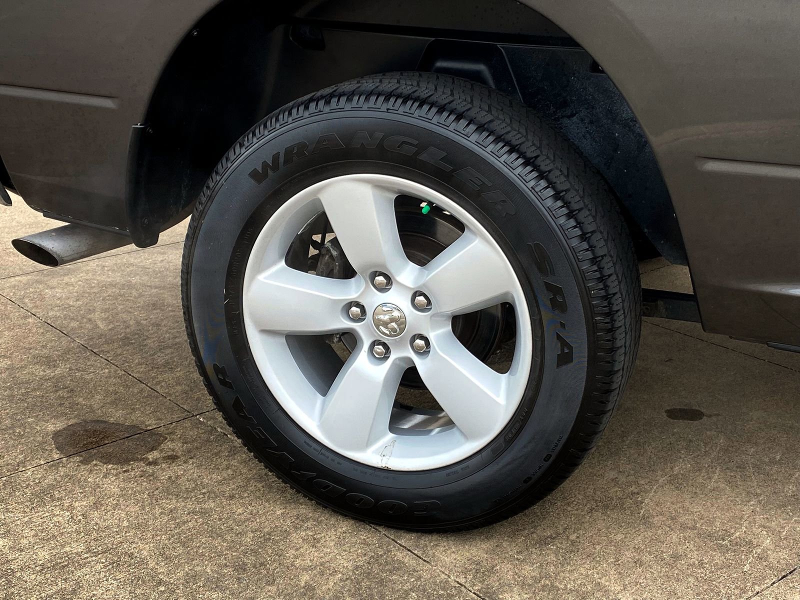 Used 2023 RAM 1500 Classic SLT image 8