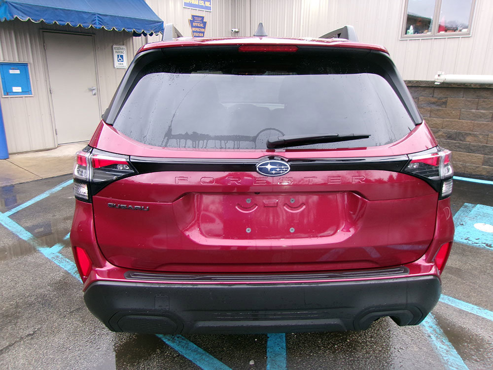 Used 2025 Subaru Forester Premium w/ Convenience Package #1 image 4