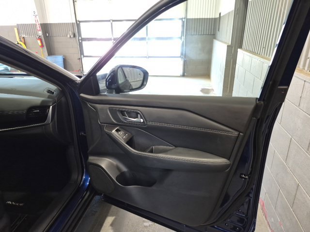 Certified 2025 Nissan Rogue SL w/ Tech Package AWD/4WD image 28