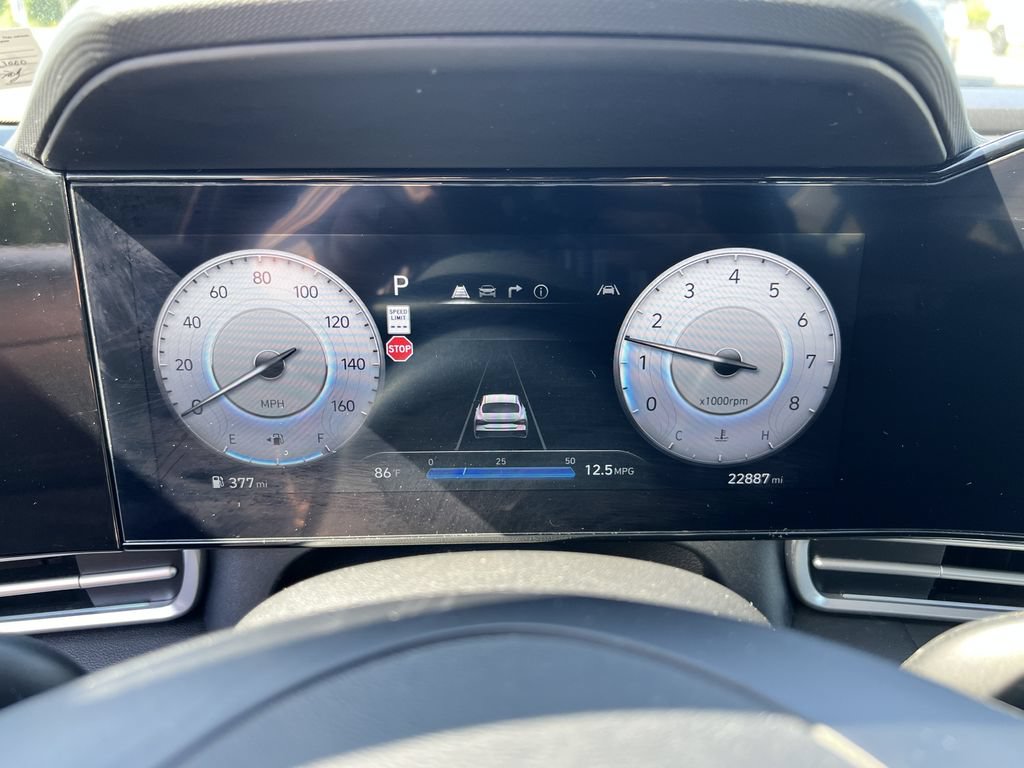Used 2025 Hyundai Elantra SEL FWD image 9