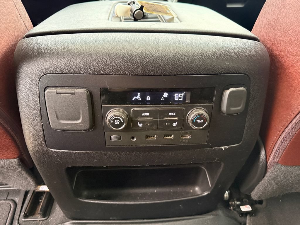 Used 2019 Chevrolet Tahoe Premier w/ Premier Plus Edition AWD/4WD image 40