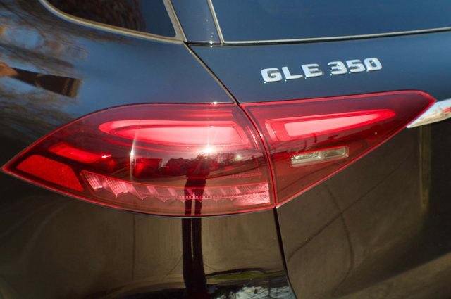 Used 2025 Mercedes-Benz GLE 350 4MATIC w/ 3rd Row Seat Package image 14