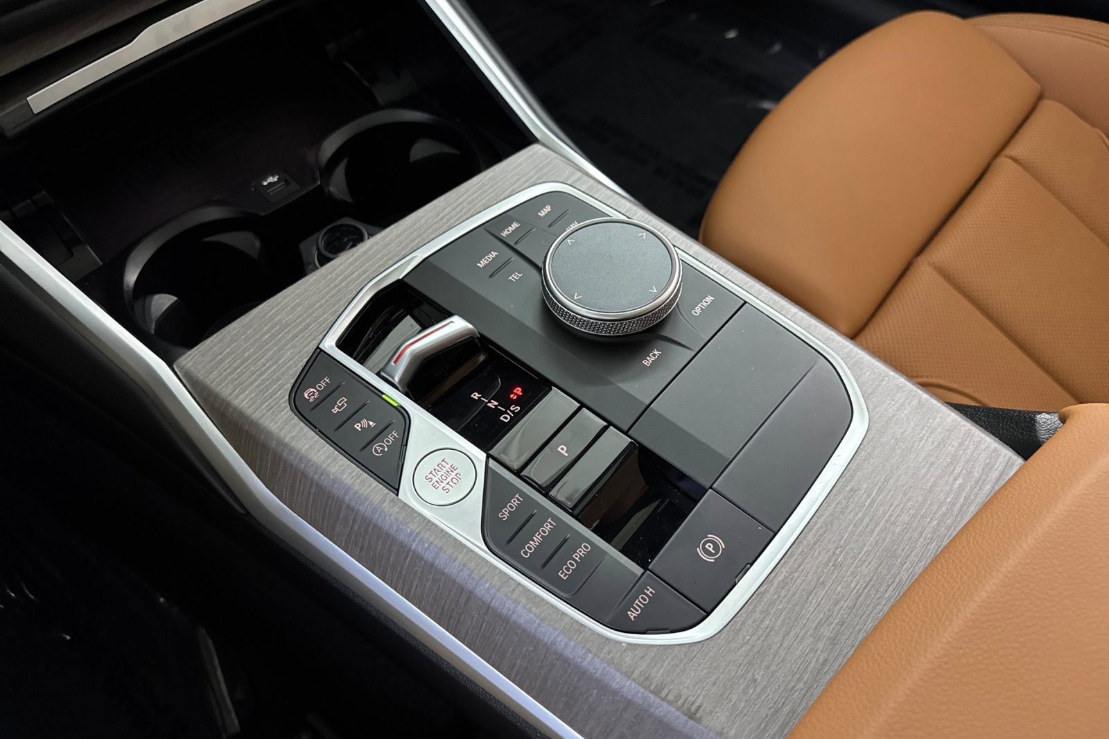 Used 2025 BMW 230i Coupe w/ Convenience Package RWD image 19
