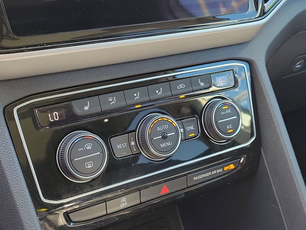 Used 2023 Volkswagen Atlas SEL R-Line image 25