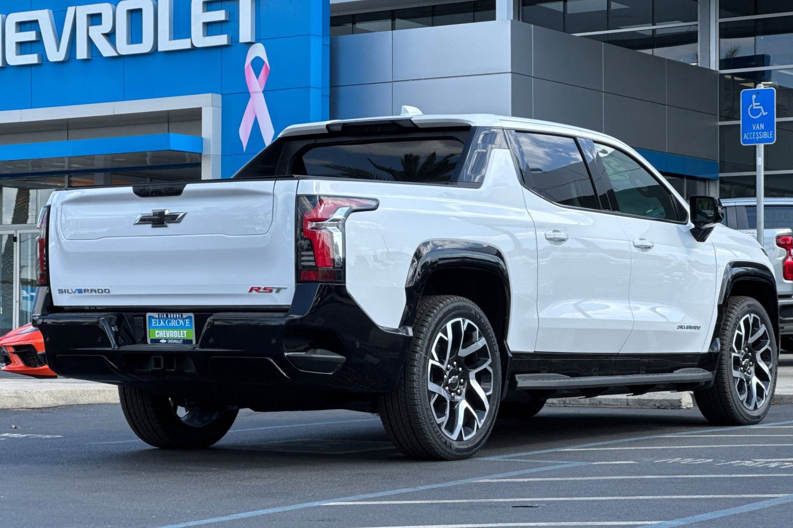 New 2024 Chevrolet Silverado EV RST image 3