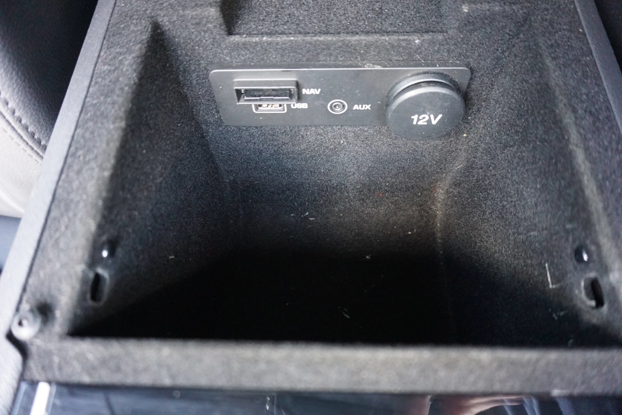 Used 2018 Jaguar F-PACE Premium AWD/4WD image 30