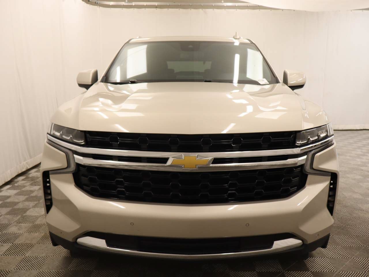 Used 2023 Chevrolet Tahoe LS w/ Driver Alert Package AWD/4WD image 4