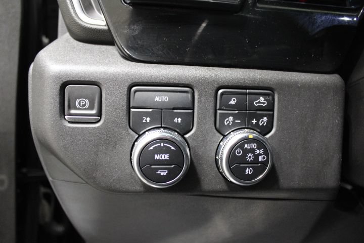 Used 2022 GMC Sierra 1500 SLT w/ SLT Convenience Package AWD/4WD image 42