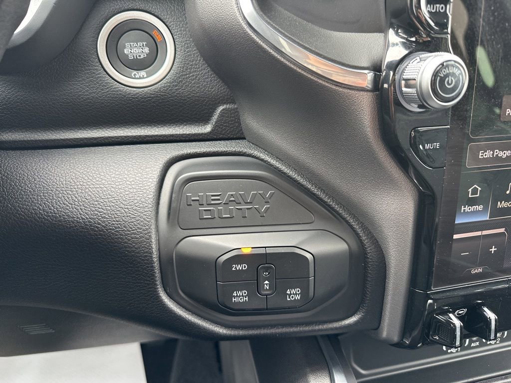 New 2025 RAM 2500 Laramie image 29