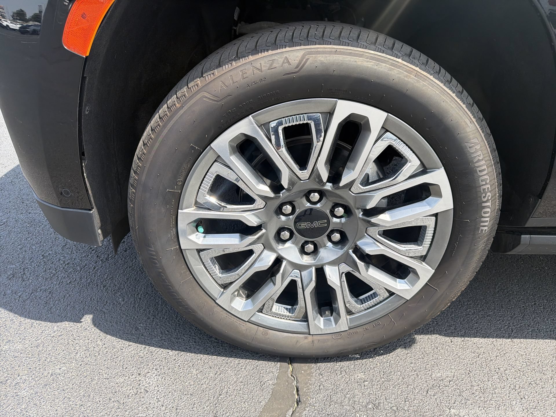 Certified 2024 GMC Yukon Denali Ultimate AWD/4WD image 10