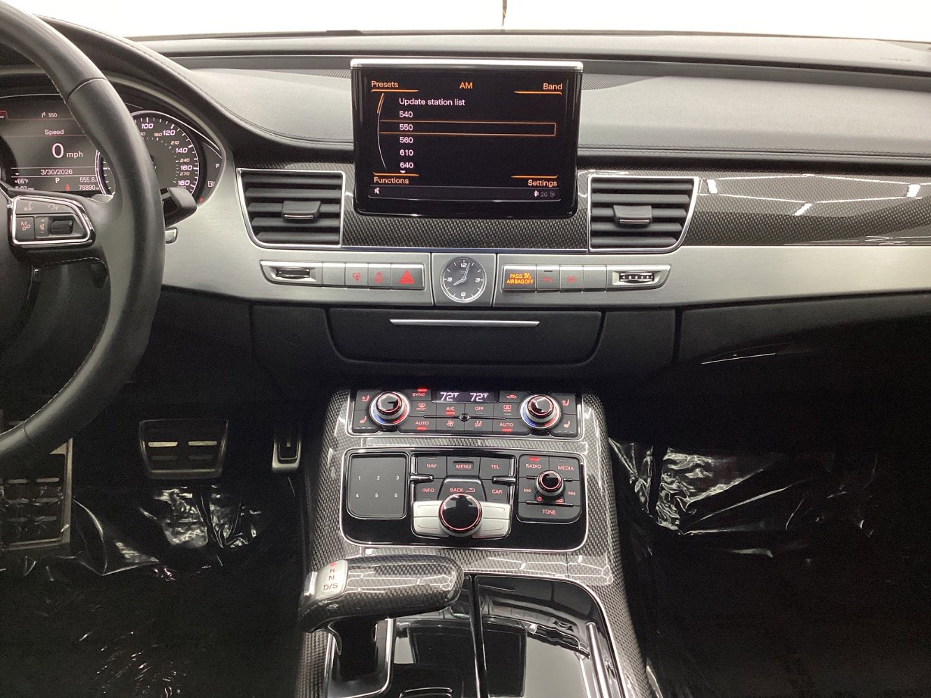 Used 2013 Audi S8 image 28