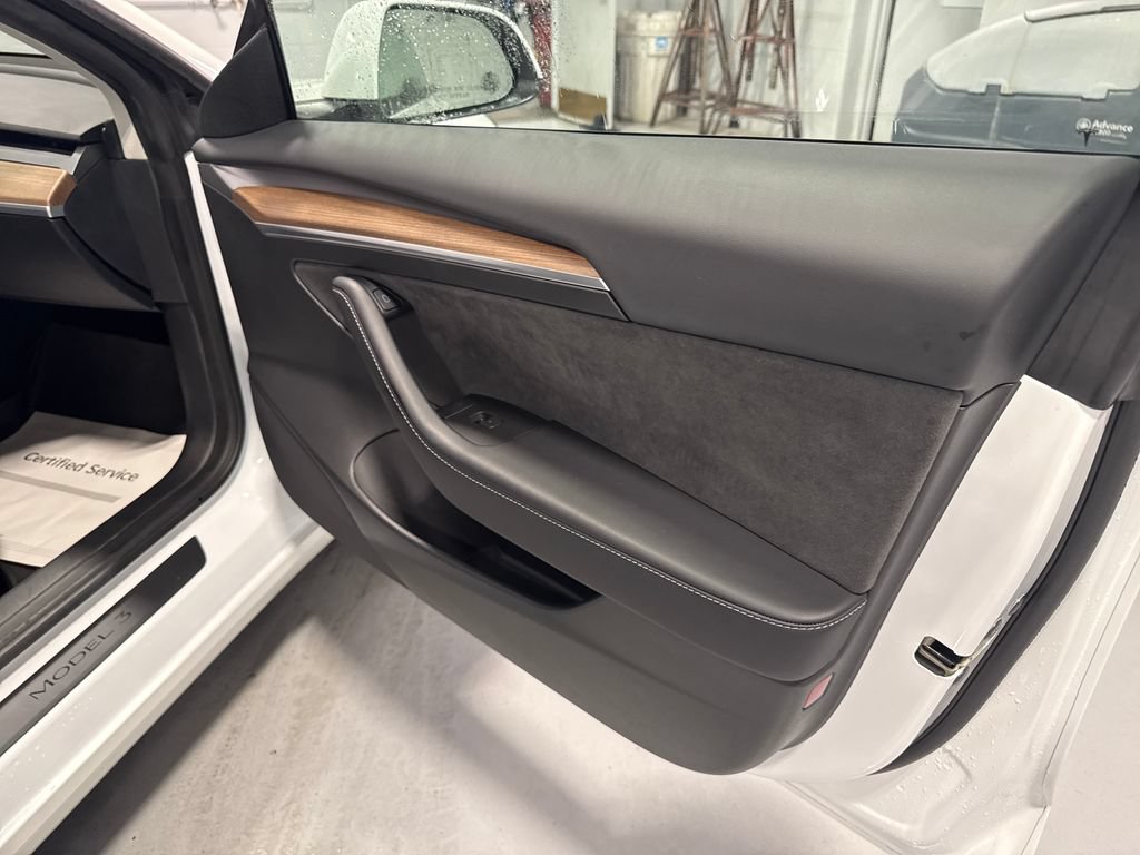 Used 2023 Tesla Model 3 Standard Range RWD image 33