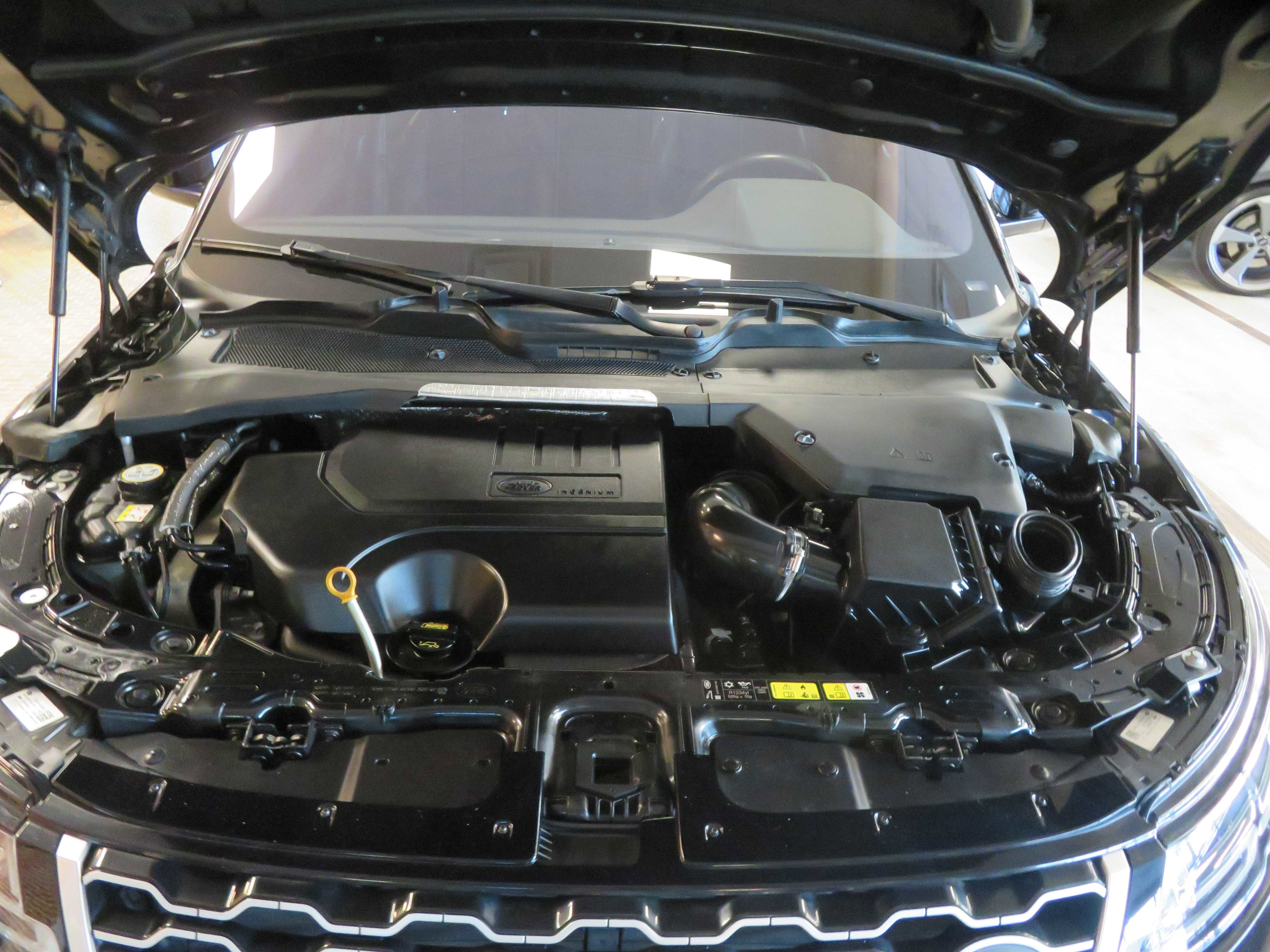 Used 2020 Land Rover Range Rover Evoque SE image 48