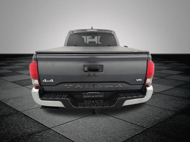 Certified 2023 Toyota Tacoma SR5 AWD/4WD image 5