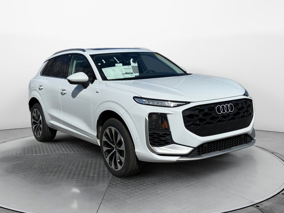 New 2026 Audi Q3 quattro 2.0T
