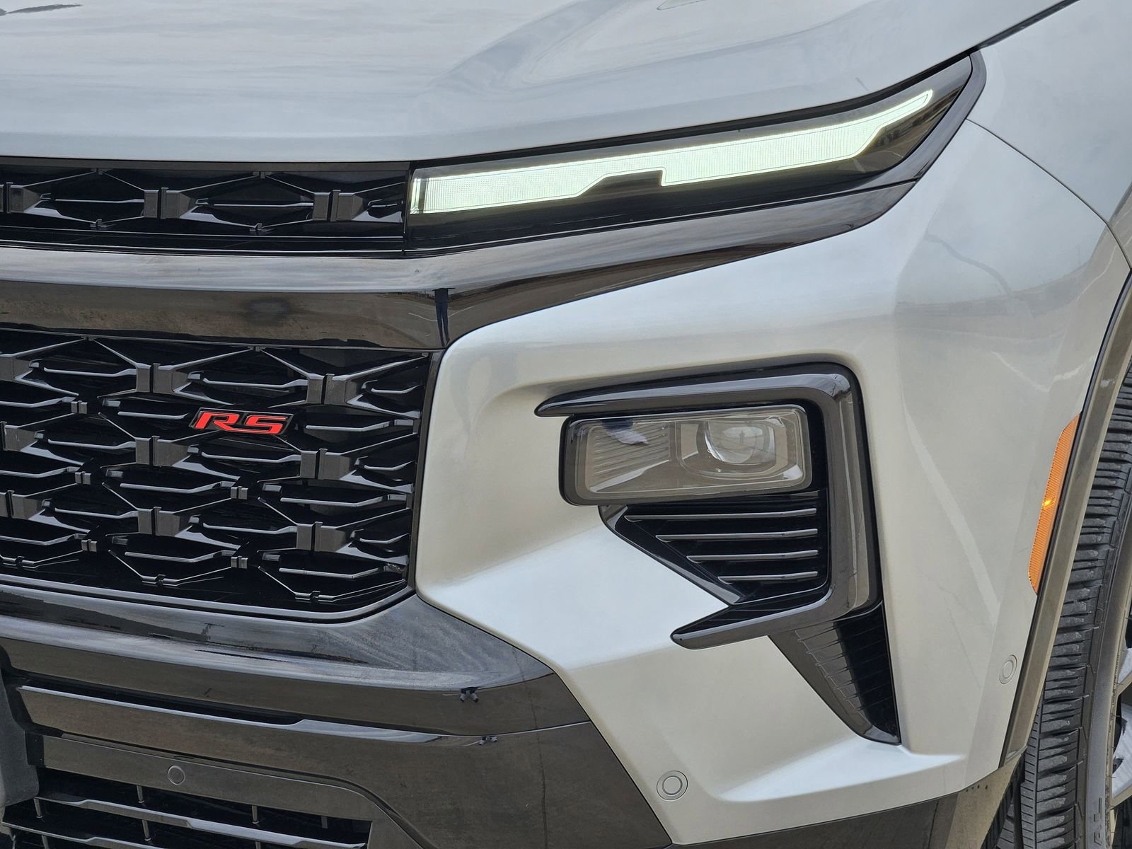 Certified 2024 Chevrolet Traverse RS image 11