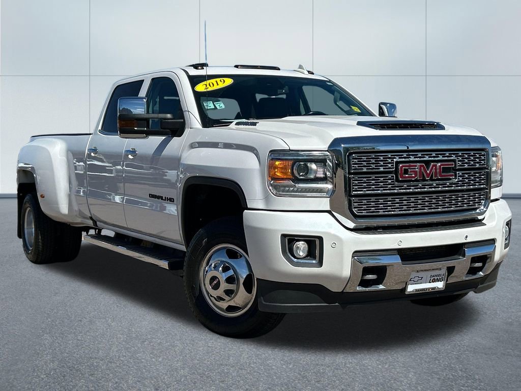 Used 2019 GMC Sierra 3500 Denali w/ Duramax Plus Package image 34