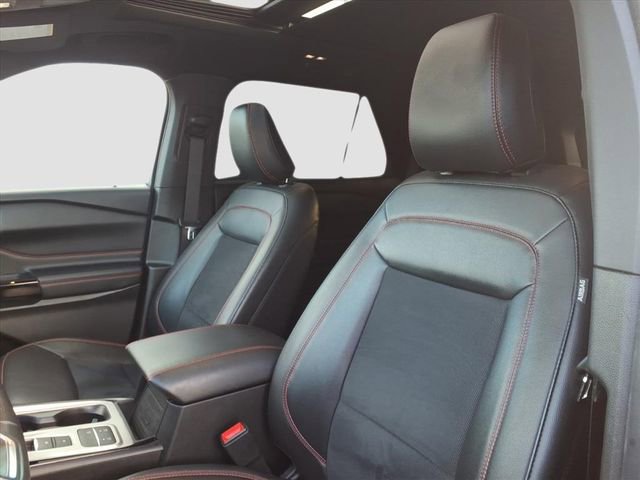 Used 2022 Ford Explorer ST-Line w/ Class IV Trailer Tow Package image 18