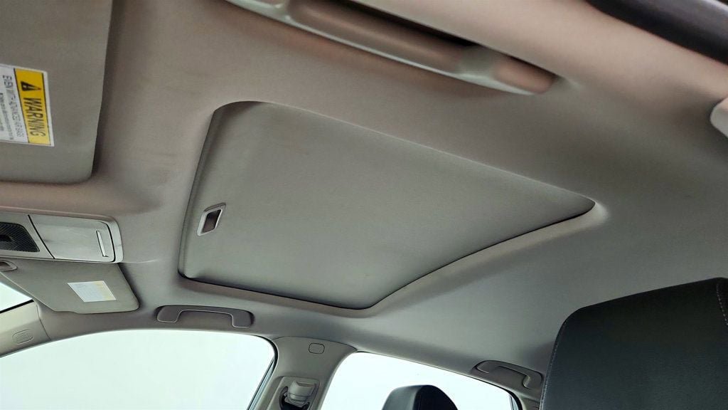 Used 2022 Honda Civic Touring image 10