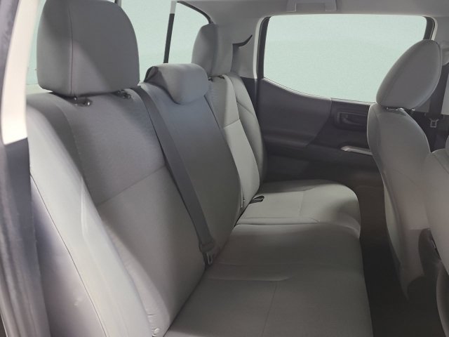 Used 2019 Toyota Tacoma SR5 AWD/4WD image 16