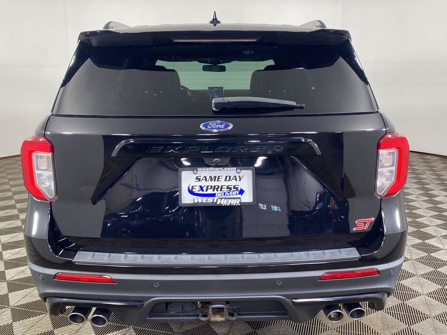 Used 2020 Ford Explorer ST w/ ST Street Pack AWD/4WD image 23