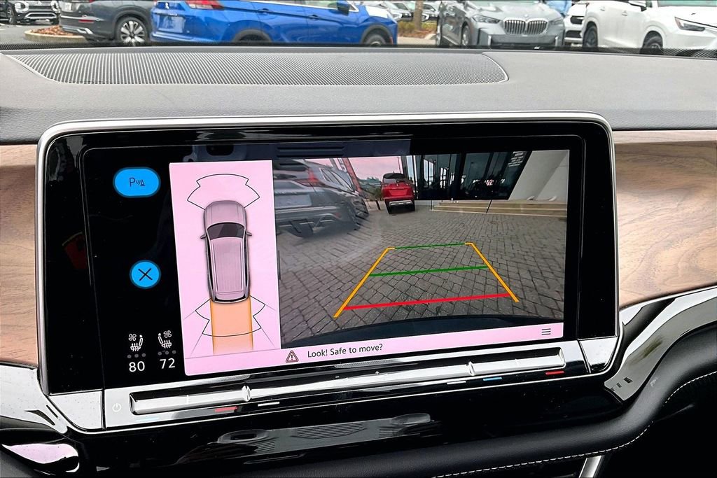 Used 2024 Volkswagen Atlas SE image 14