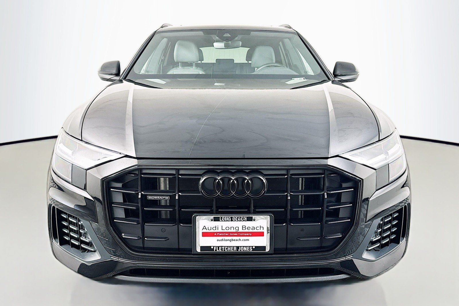 Used 2022 Audi Q8 Premium AWD/4WD image 2