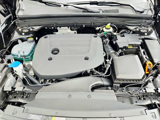 New 2026 Volvo XC40 B5 Ultra w/ Climate Package image 28