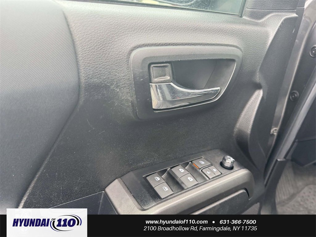 Used 2023 Toyota Tacoma TRD Off-Road image 14